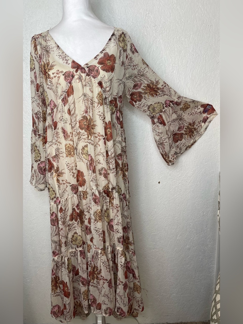 Boho Floral Maxi Dress Bell Sleeve Tiered
Cottagecore Fall Festival Sm oversized - Picture 3 of 14
